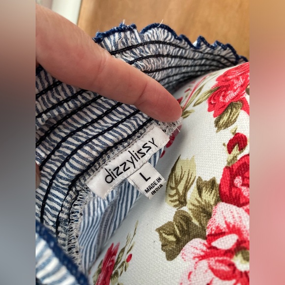 DizzyLizzy Blue and White Striped and Embroidered Tunic Top - SZ L - Picture 7 of 13